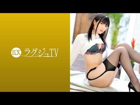 - ラグジュ  人に見られる事で興奮する気質な美脚現役モデル。美体にローションを塗りたくられピストンの連続に恍惚の表情を浮かべイキ乱れる！