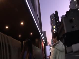 看起来纯洁的女双飞两个丰满少妇11P